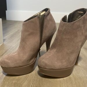 Steve Madden boots
